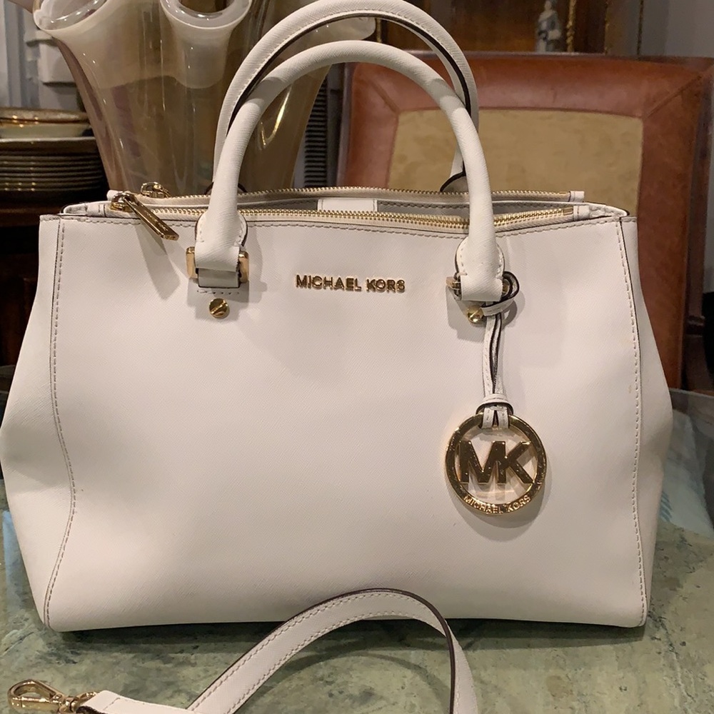 Michael Kors White/Gold Leather Shoulder Bag